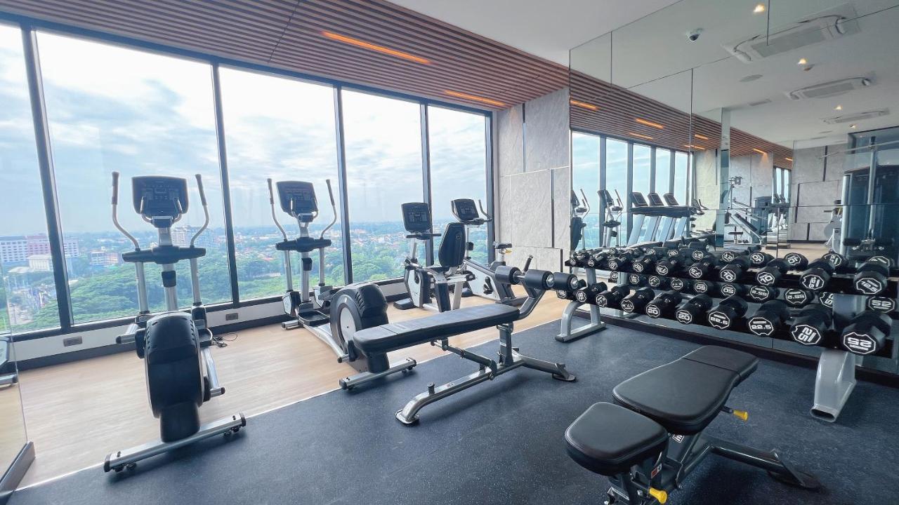 Luxury New Perfect Pool Gym Condo1 Br Chiang Mai Buitenkant foto